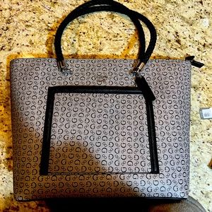 GUESS BAG AND MATCHING WALLET